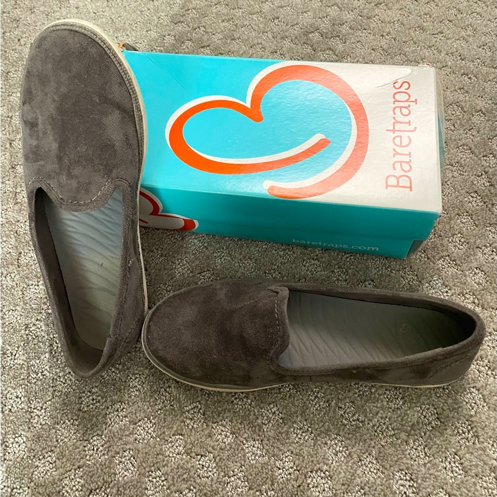 Comfortable suede flats